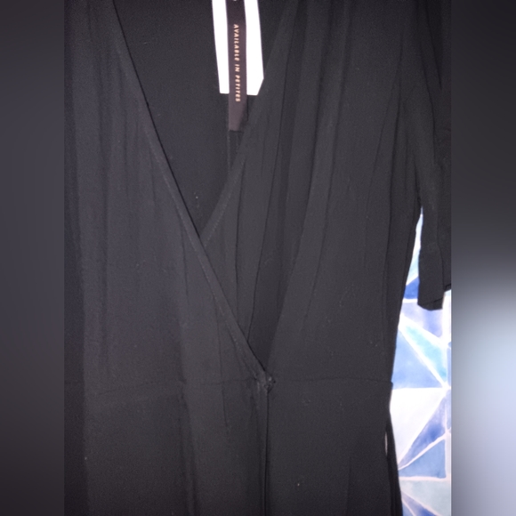 Banana Republic Wrap Dress - Picture 9 of 10